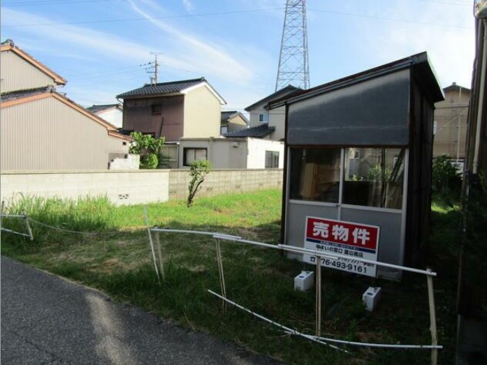 高岡市明園町５－３０  